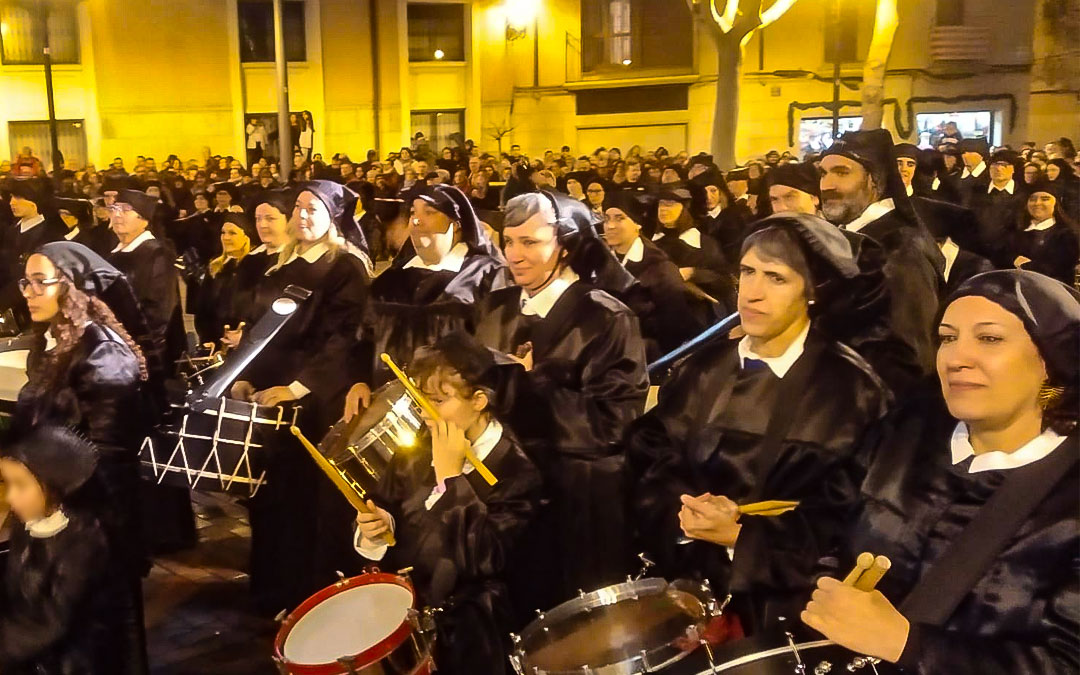 Momentos previos la recreación de romper la hora en Zaragoza./ B. Severino