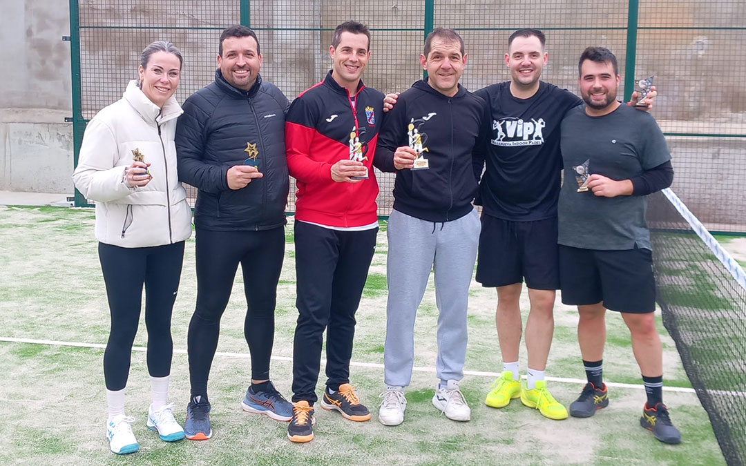 Torneo de Pádel de Reyes para estrenar la pista de Vinaceite. / Álvaro Segundo