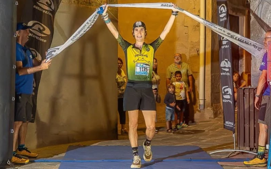 Carlos Pitarque tras proclamarse campeón del Trail Night Duesaigües de la Costa Dorada/C.P.