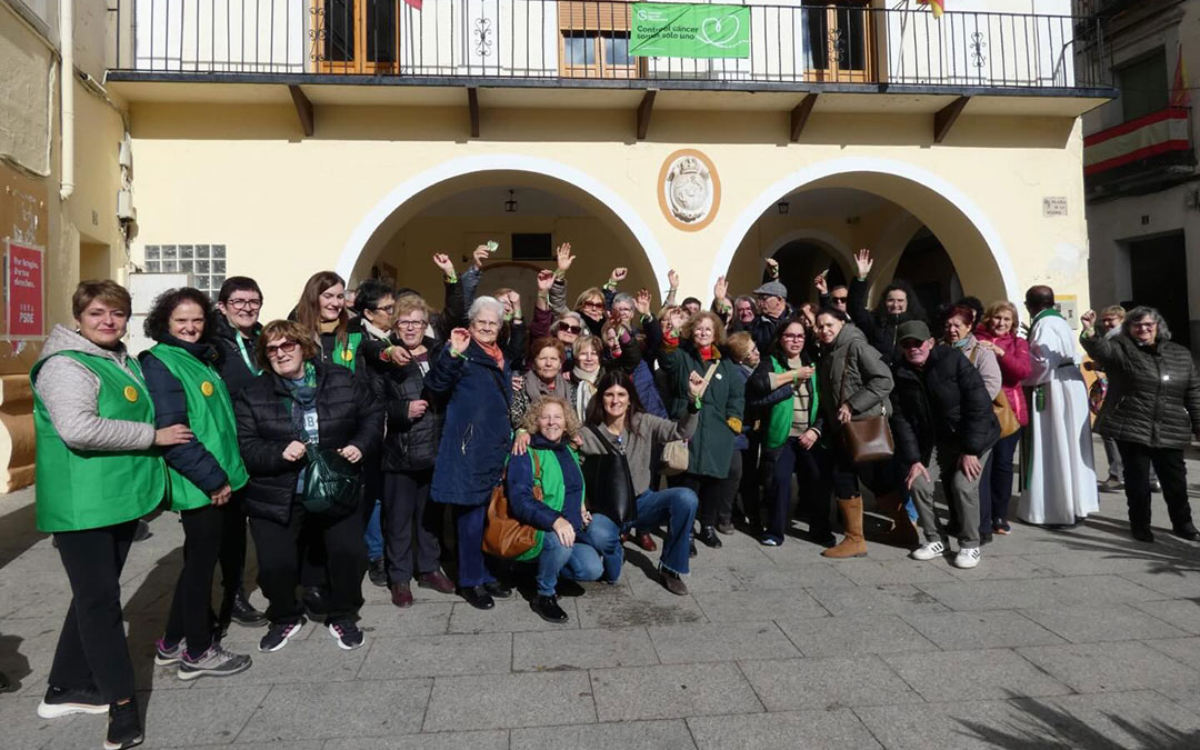 Día Mundial contra el Cáncer en Albalate del Arzobispo. / AECC-Ayto