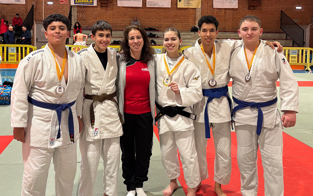 Participantes en la primera fase del Cto. de Aragón, en Monzalbarba. / Club de Judo