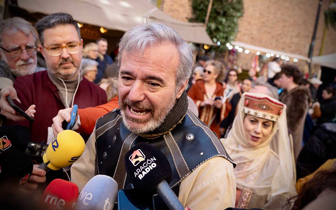 Jorge Azcón, este viernes, en las Bodas de Isabel en Teruel / Fabián Simón