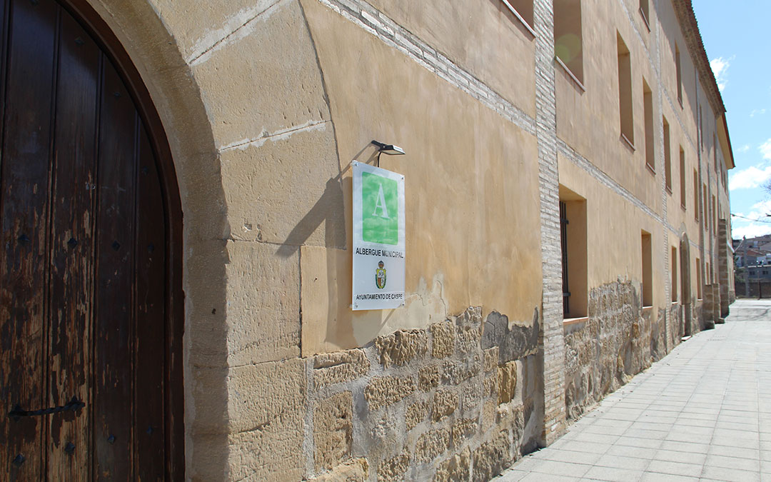 Albergue municipal de Caspe en el antiguo convento de Santo Domingo. / B. Severino