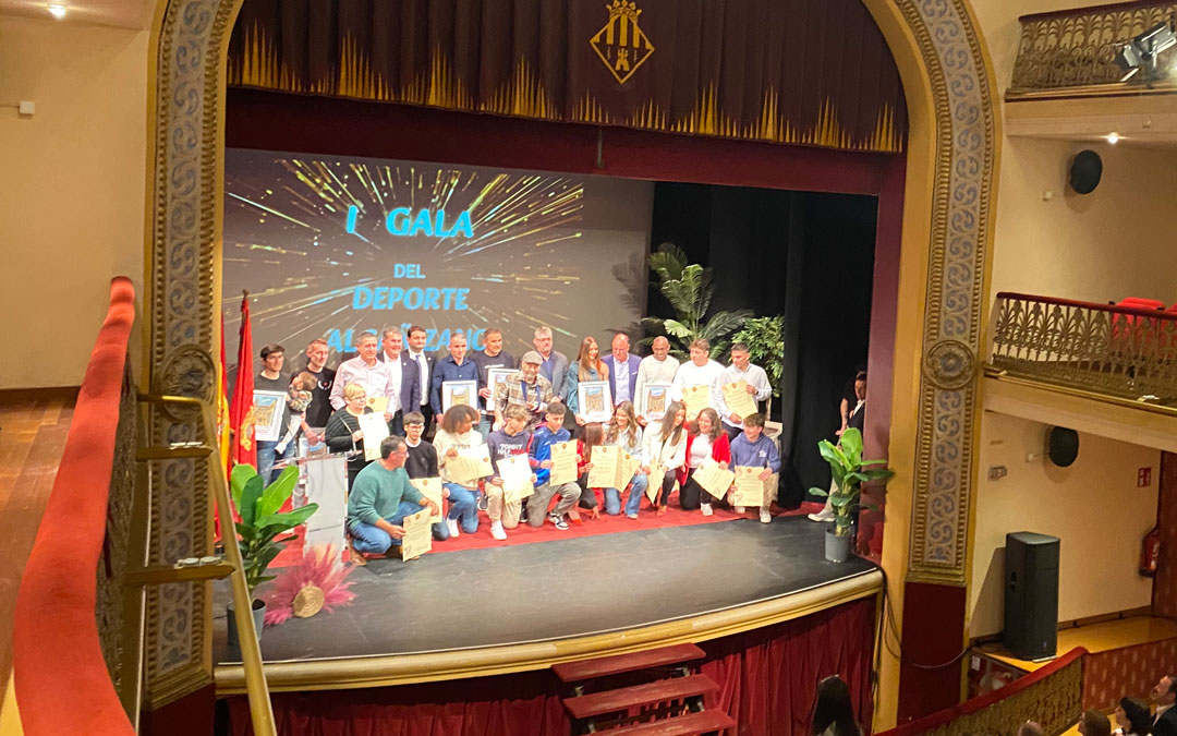 Imagen de archivo de los ganadores de la I Gala del Deporte de Alcañiz/ AYTO