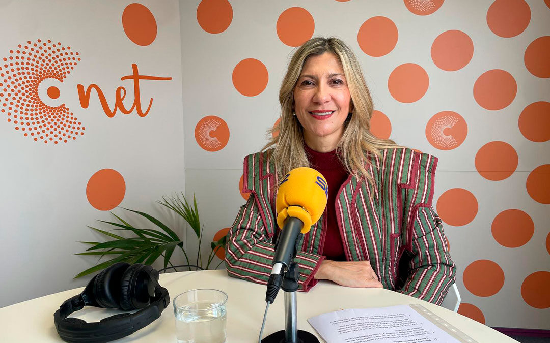Mar Vaquero, vicepresidenta del Gobierno de Aragón y consejera de Presidencia, Economía y Justicia, en Radio La Comarca./ S.F.