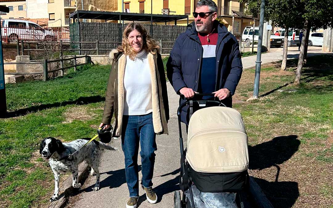 Silvia Casas (PP) ha pasado su jornada de reflexión junto a su familia./ S.C.