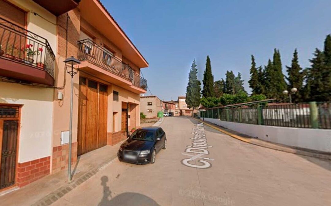 La casa en la que se produjo el intento se ubica en la calle Diputación./ Google Maps