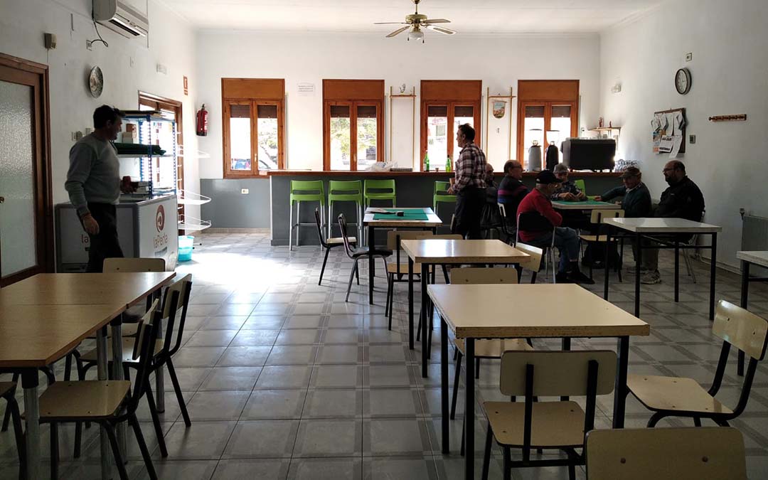 Bar del Hogar del Jubilado de Valdeltormo. / C.M.