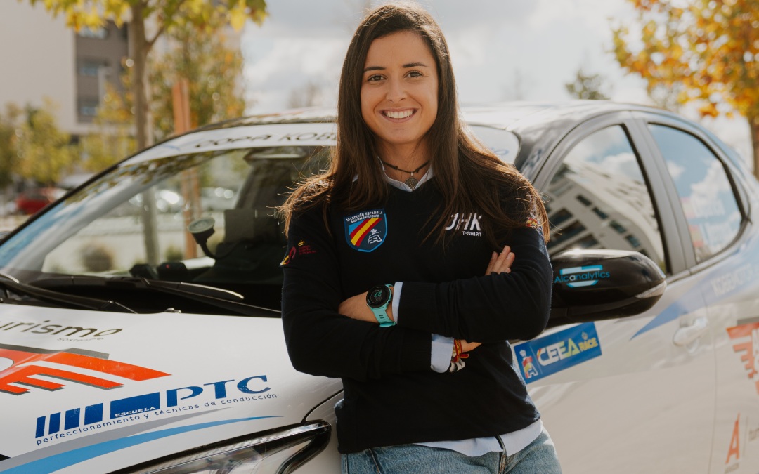 Laura Aparicio, campeona del mundo en las Olimpiadas del Automovilismo y dos veces campeona de España en 2025 en el Campeonato nacional de Energías Alternativas y el Campeonato nacional de Toyota/L.A.