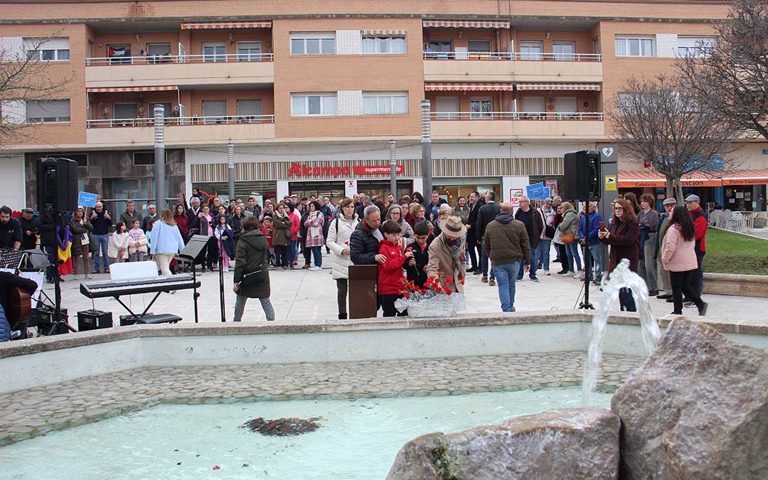Conmemoración del Bombardeo de Alcañiz del 38 en la plaza 3 de marzo. / B. Severino