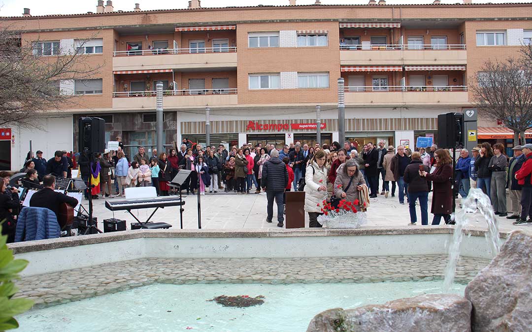 Conmemoración del Bombardeo de Alcañiz del 38 en la plaza 3 de marzo. / B. Severino