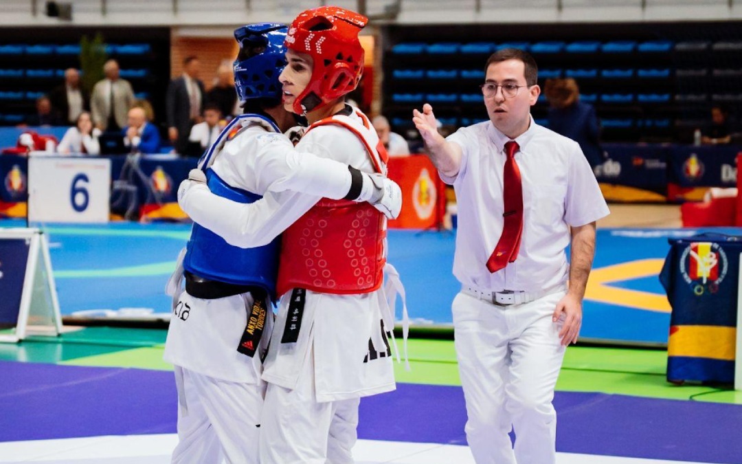 David Peralta arbitrando en el campeonato de España de taekwondo/D.P.