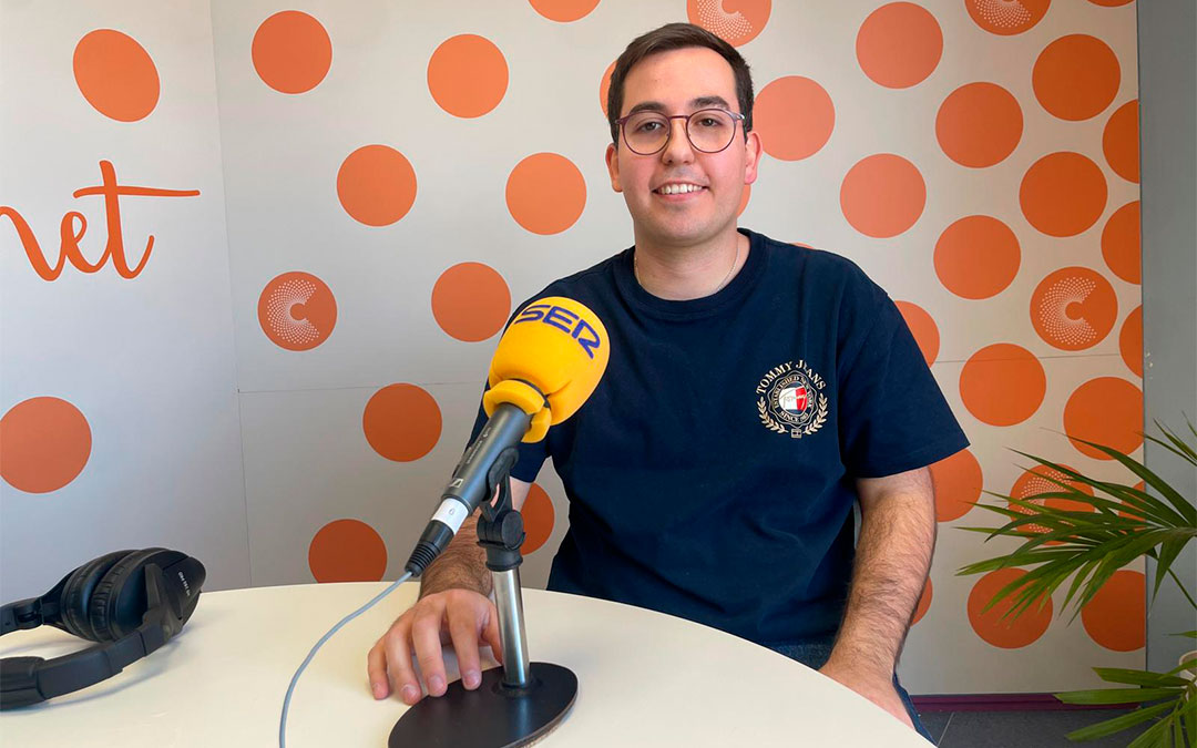 David Peralta en Radio La Comarca./ S.F.