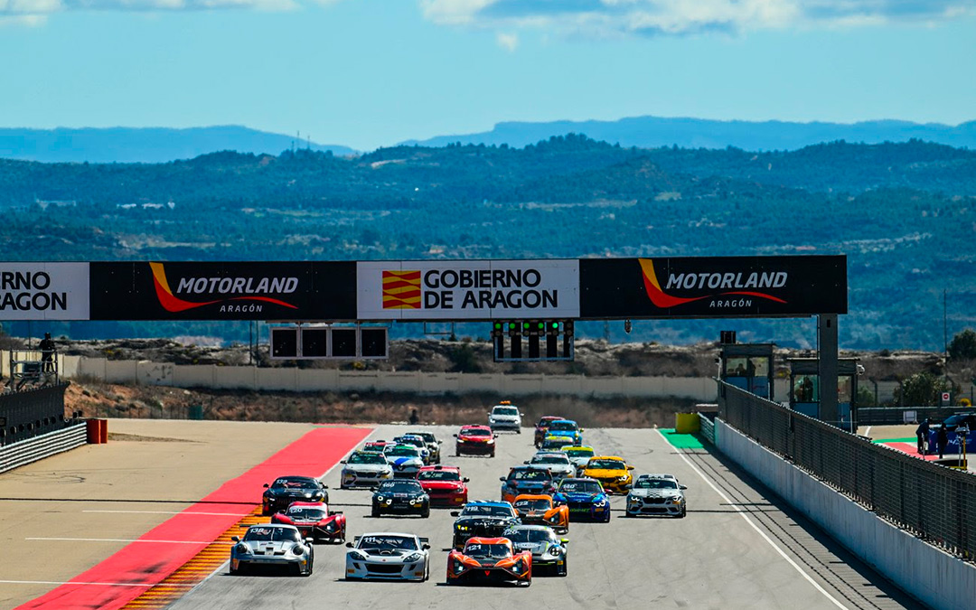 Imagen de la salida de GT-CET en Motorland. / Motorland
