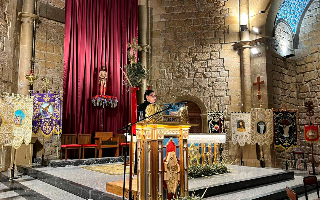 Instantes del pregón de Semana Santa en Andorra./ C.O