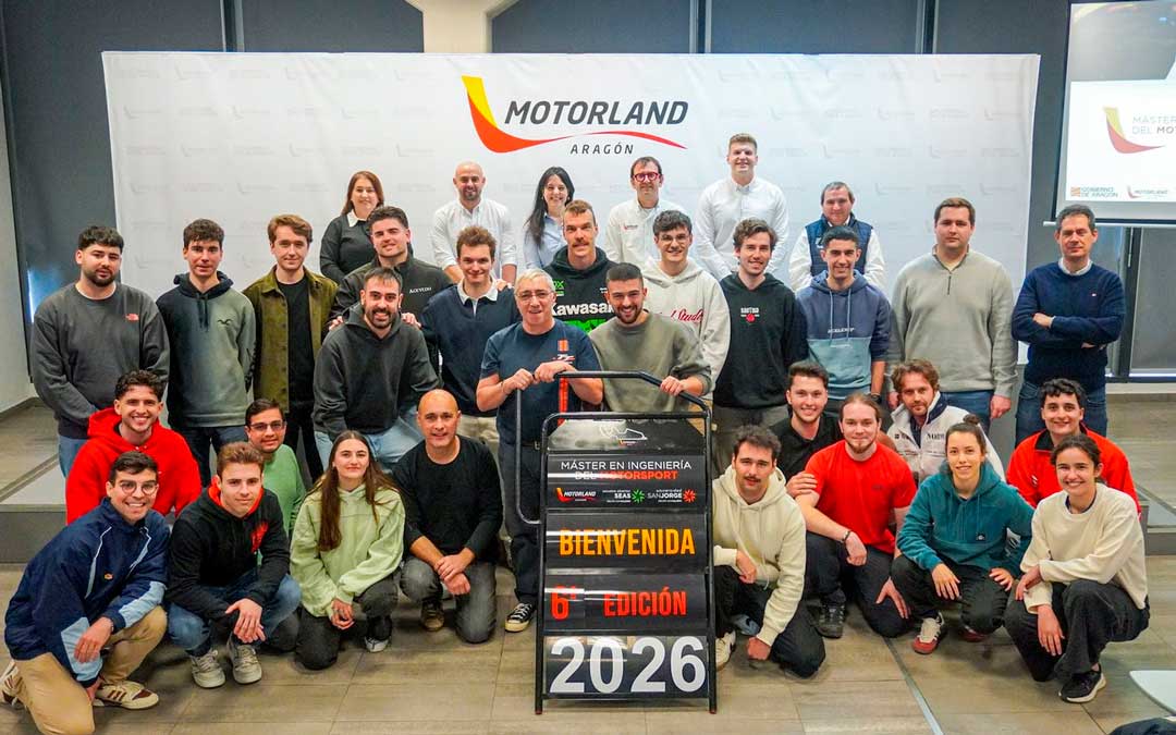 Alumnos 6ª Edición del Máster en Ingeniería del Motorsport en Motorland Aragón. / MOTORLAND