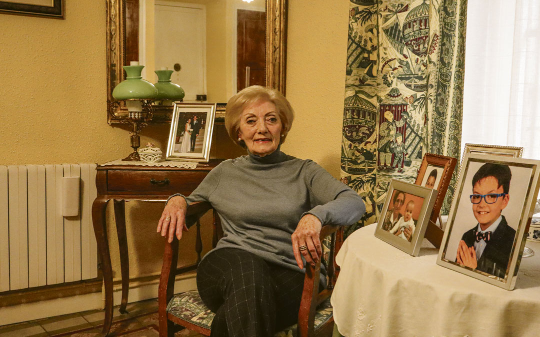 La presidenta de la cofradía de la Virgen de Los Dolores de Alcorisa, Olga Velasco, recogerá el Tambor de Honor. / C.O.