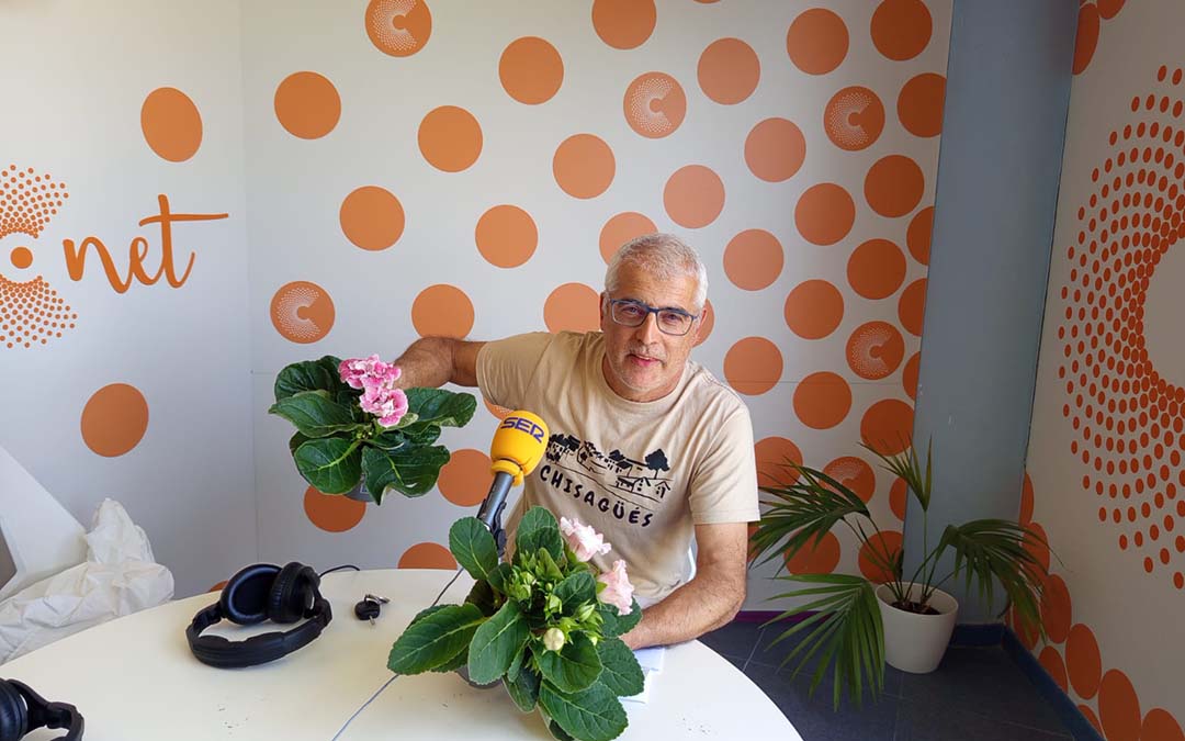 Javier Carela en su Espacio Verde./M.J. Salvador