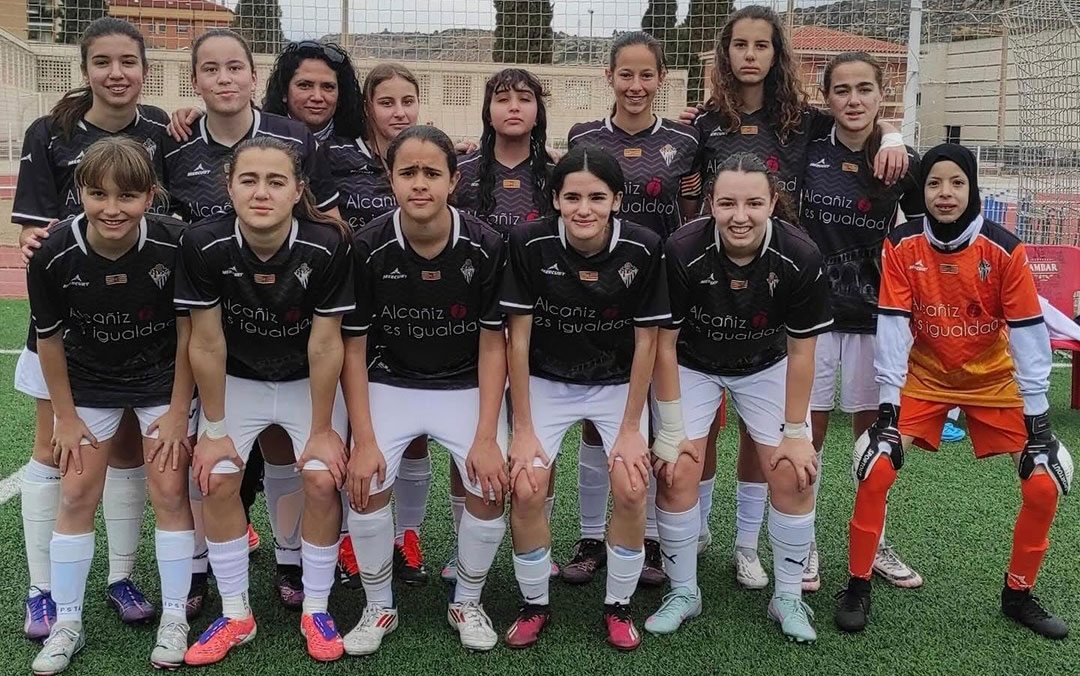 Instantánea del Alcañiz Club de Fútbol en categoría Cadete-Infantil femenina / Cedida