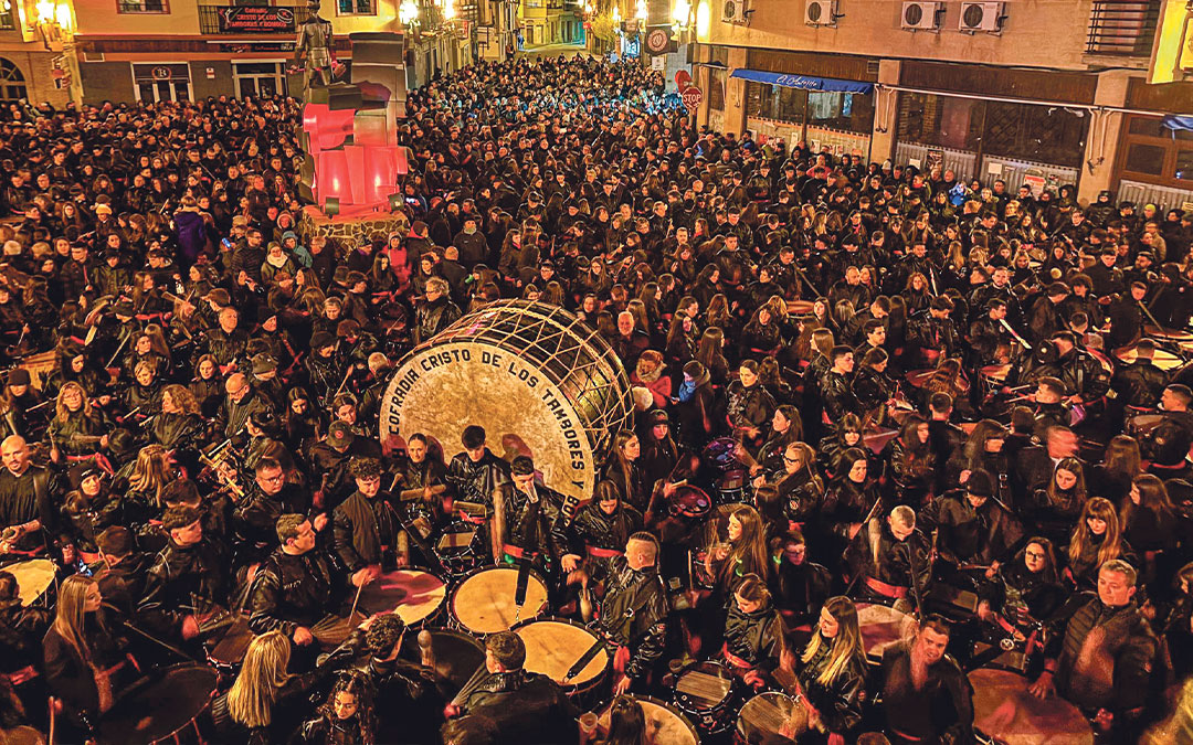 Acto de Romper la Hora en Andorra./ Sara Cubero