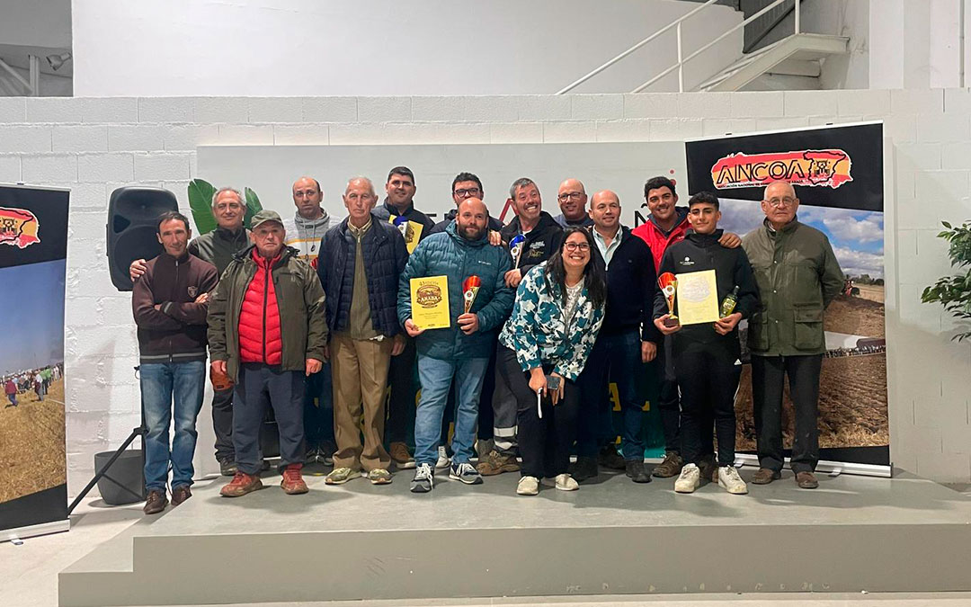 Ganadores, participantes y jurado./ S.F.