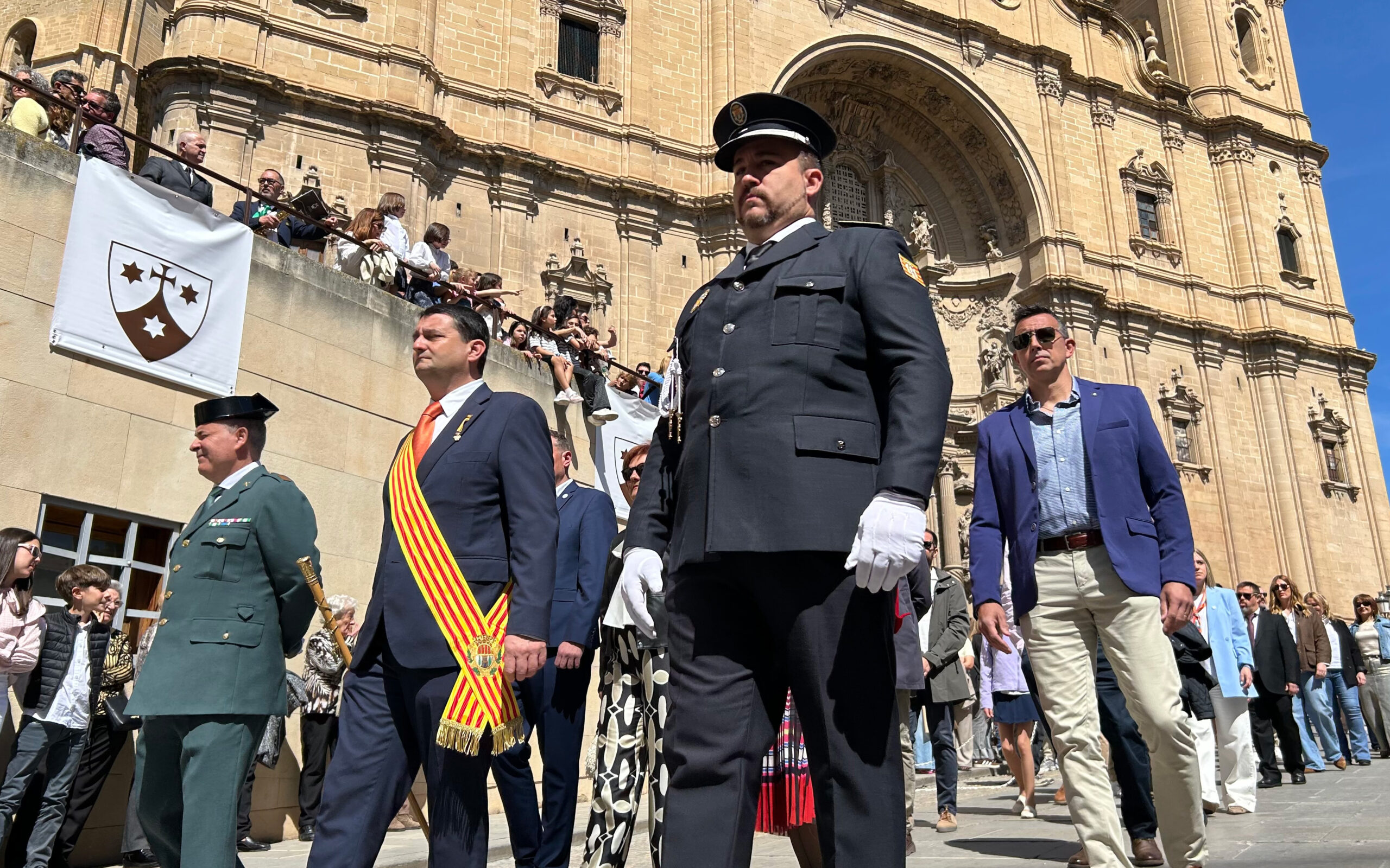La corporación municipal en la Procesión de las Palometas./ L.O.