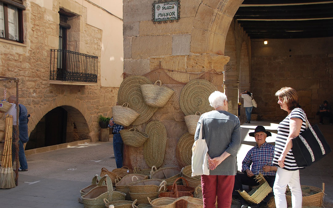 XXVI Feria de Antigüedades, artes, oficios, monedas y billetes en La Fresneda 2026. / B. Severino