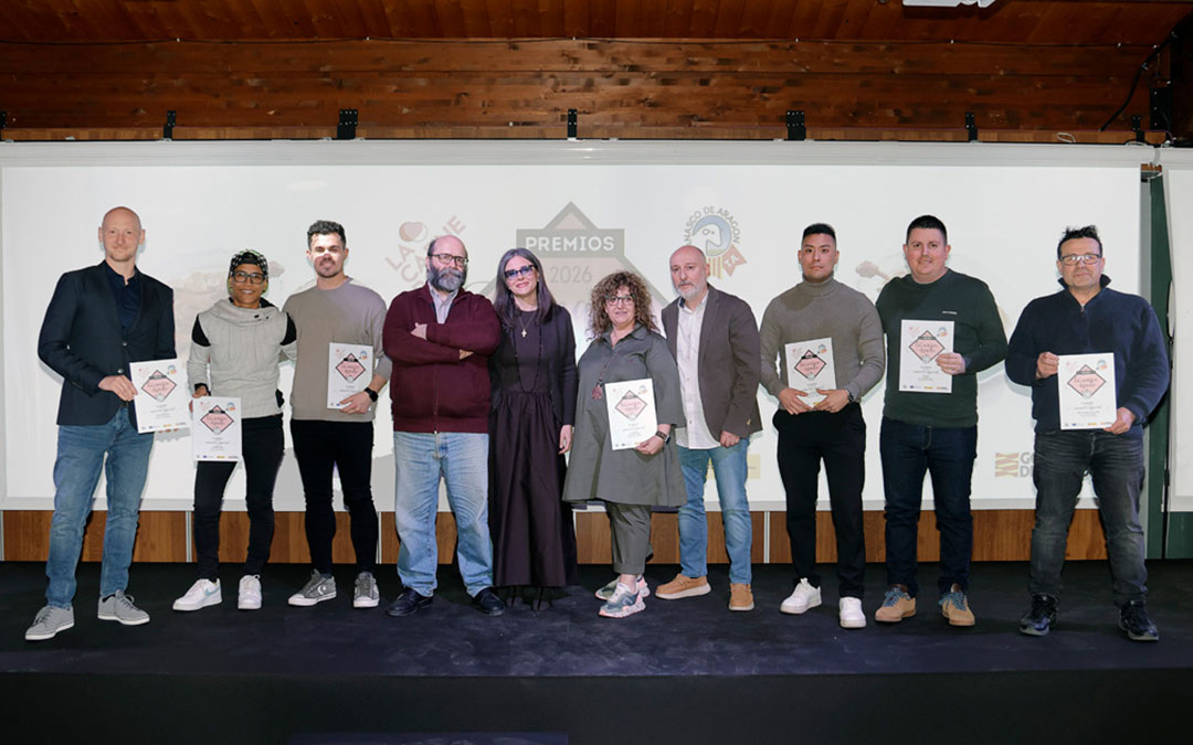 Premios a los establecimientos con mención en la categoría tradicional de la provincia de Teruel, entre ellos, Fonda Alcalá (Calaceite), Matarraña al Gust (Valderrobres) y La Torre del Visco (Fuentespalda). / Gabi Orte-IGP