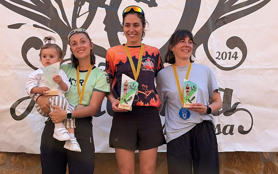 Ganadoras de la categoría femenina del CorzoTrail Río Seco de Muniesa / Peña Amarilla