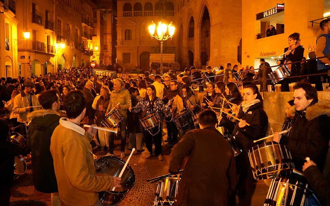 Noche de tambores de Alcañiz / Abdul Grau