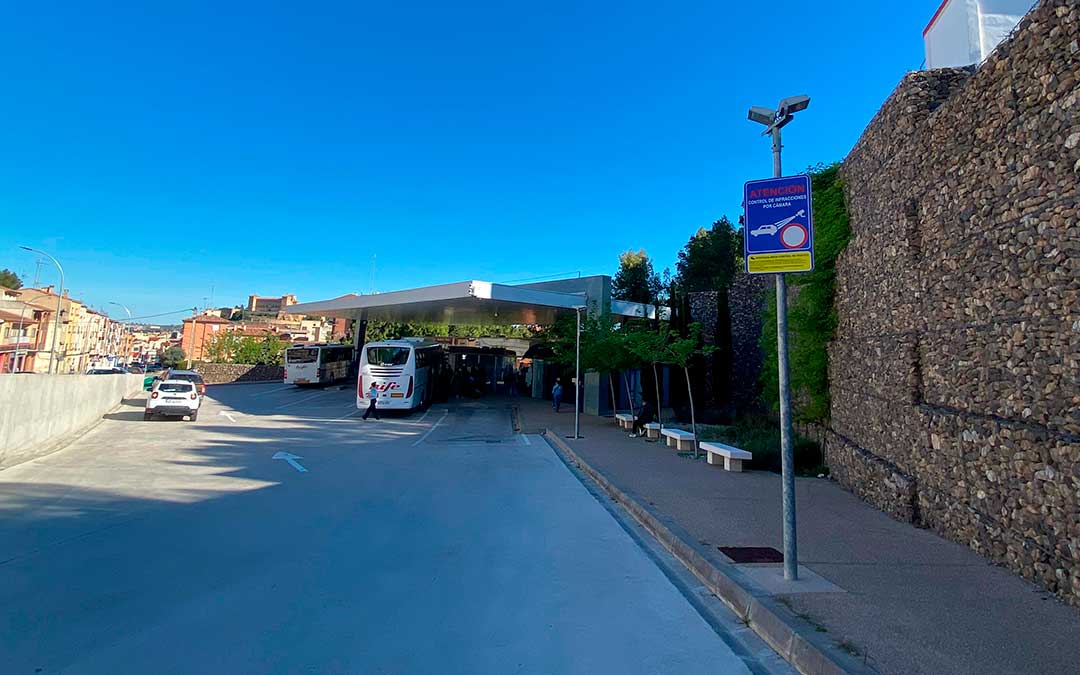 La nueva cámara de la estación de autobuses de Alcañiz. / L.C.