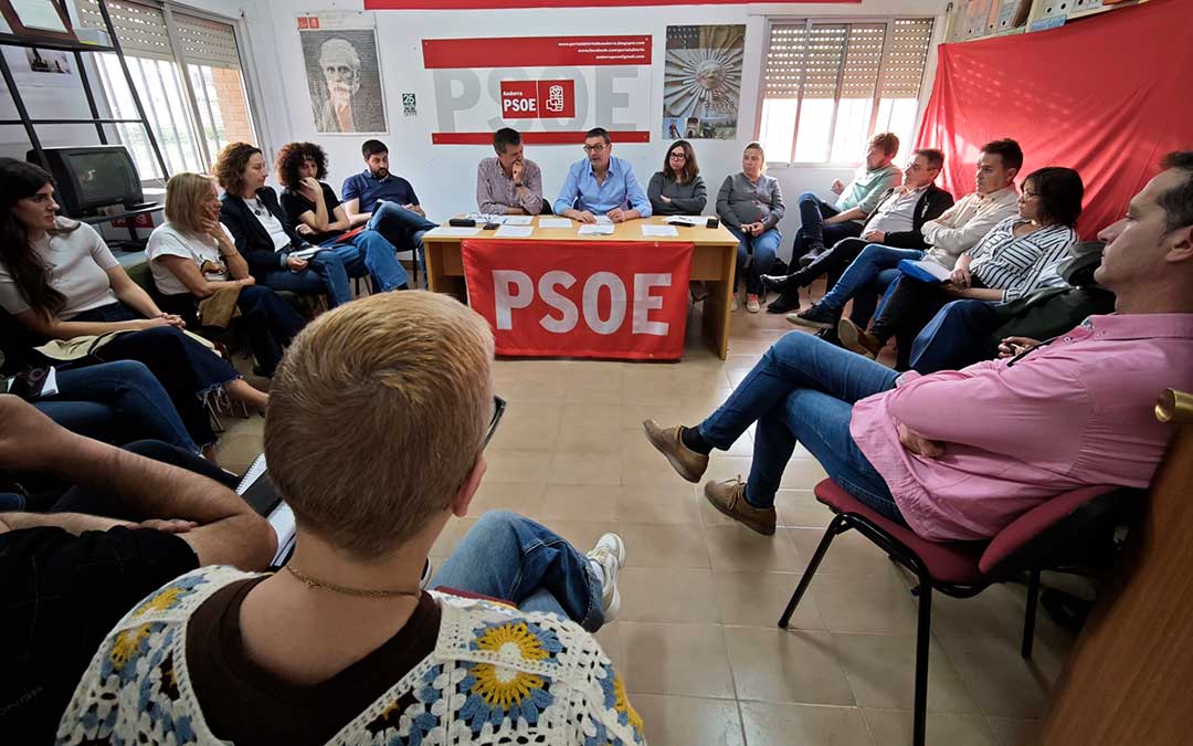 Reunión de la Comisión Ejecutiva Provincial en la sede del PSOE en Andorra./ PSOE