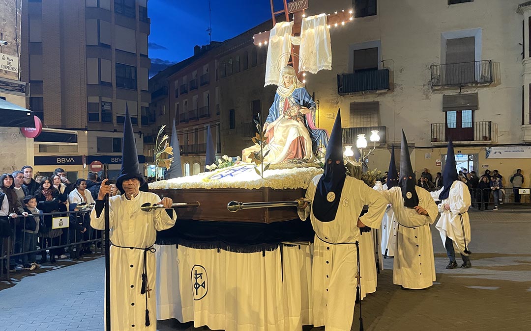 Procesión Santo Entierro Caspe./ S.F.