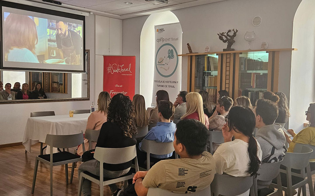 Estreno de 'Ebullición' en la Escuela de Hostelería y Turismo de Teruel. / DPT