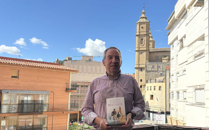 Maldonado presenta 'Vuelvo a Belchite': «Tener ideas diferentes y discutirlas es lo que nos da vida, pero no el odio... El odio trae el horror y acaba con todo»