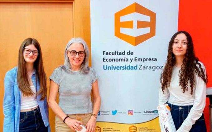 Dos alumnas del IES de Andorra, entre las diez mejores de Aragón en las Olimpiadas de Economía