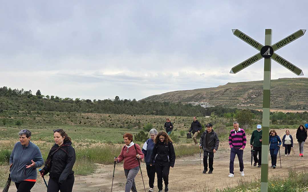 Caminata por el Día de los Caminos Mineros Europeos / M.A. Tomás