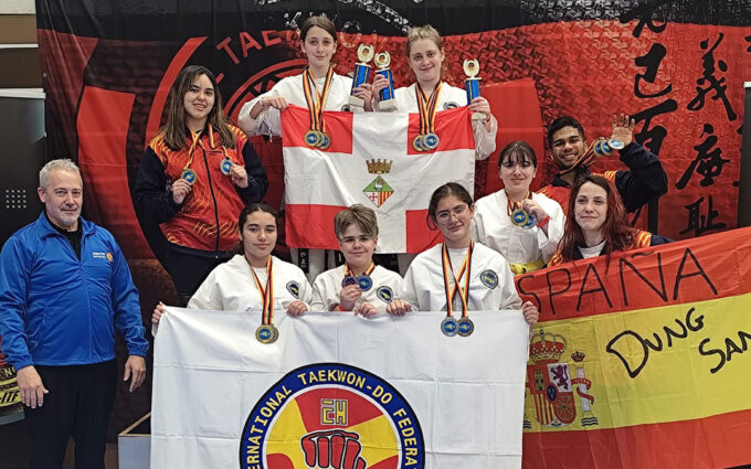 La escuela de taekwondo Dung San de Valderrobres y Alcorisa brilla en Alemania