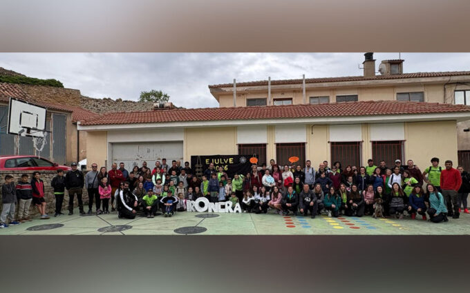 El XIII Ironcra reúne en Ejulve a un centenar de personas «por la escuela rural»