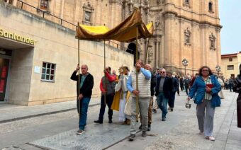 San Isidro bendice el término municipal y a los agricultores de Alcañiz: «Le pedimos que nos deje trabajar con normalidad»