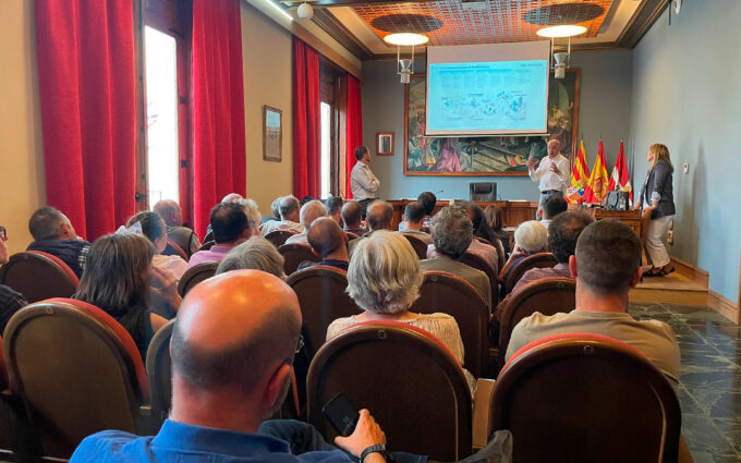 La oposición a la MAT Escatrón-Els Aubals en Caspe se concentra en Miraflores y los vecinos piden que se desvíe al sur