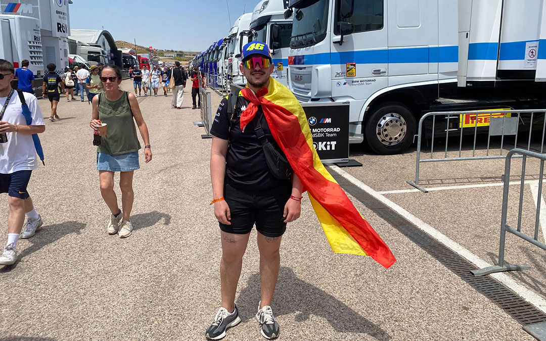 Alejandro vuelve a Motorland anualmente desde Zaragoza / Jesús Burgos