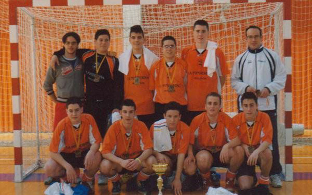 Tena proclamado campeón provincial con el equipo de Alcorisa / Cedida