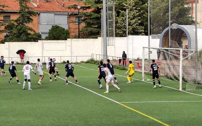 El Caspe escala a puestos de play-off y da la puntilla al Utrillas, que desciende
