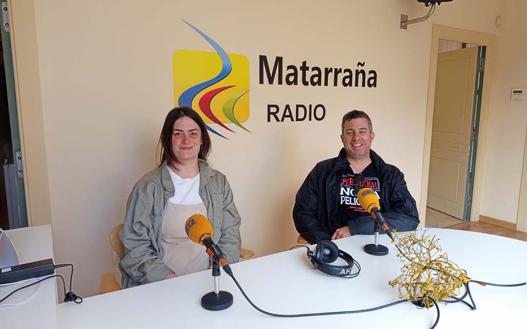 Sonia Sepúlveda y Viçens Pardo, llegados desde Valencia, visitan nuestros estudios./M.J. Salvador