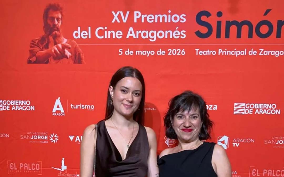 La actriz Sonia Bel y su hija, en los premios del Cine Aragonés./Sonia Bel
