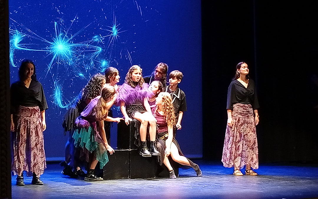 'Oráculo', de la escuela La Cucarachona, en escena por Afedaba. / B. Severino