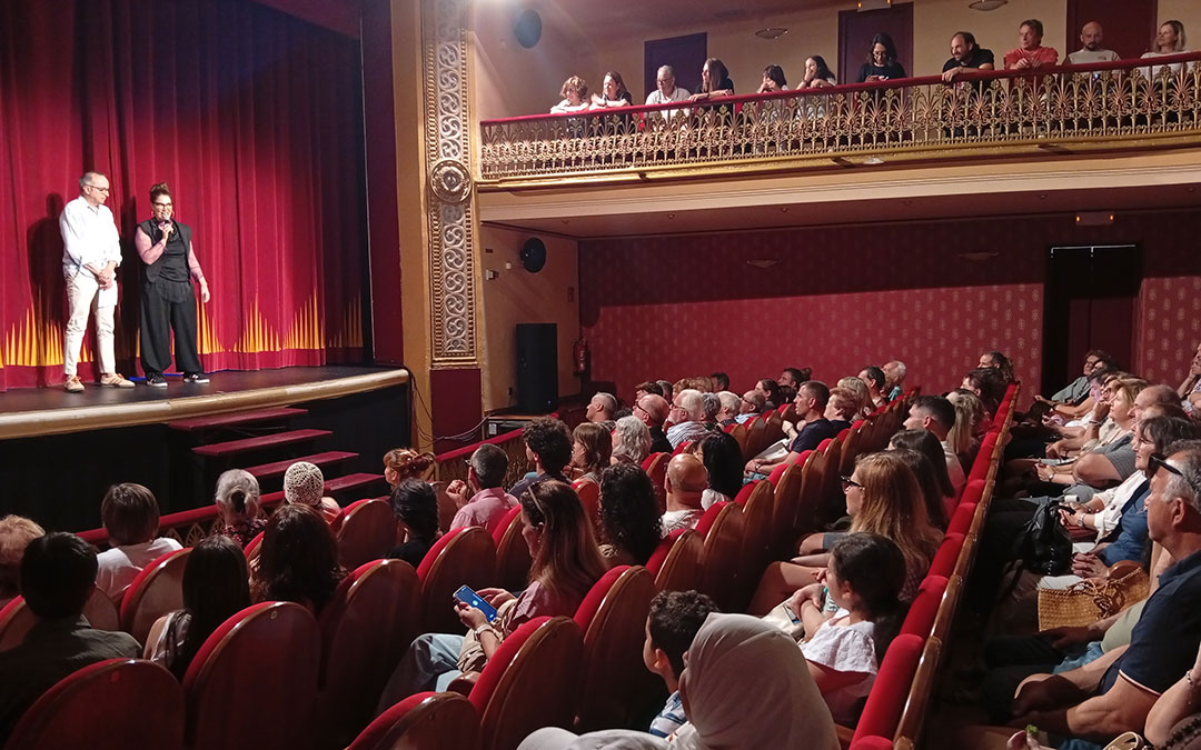 Presentación de 'Oráculo', de la escuela La Cucarachona, en escena por Afedaba. / B. Severino