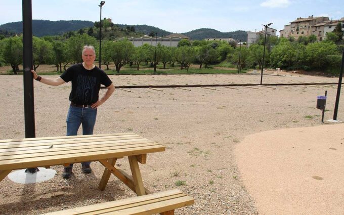 Belmonte de San José habilita un parquin con 10 plazas de autocaravana y más de 40 para turismos