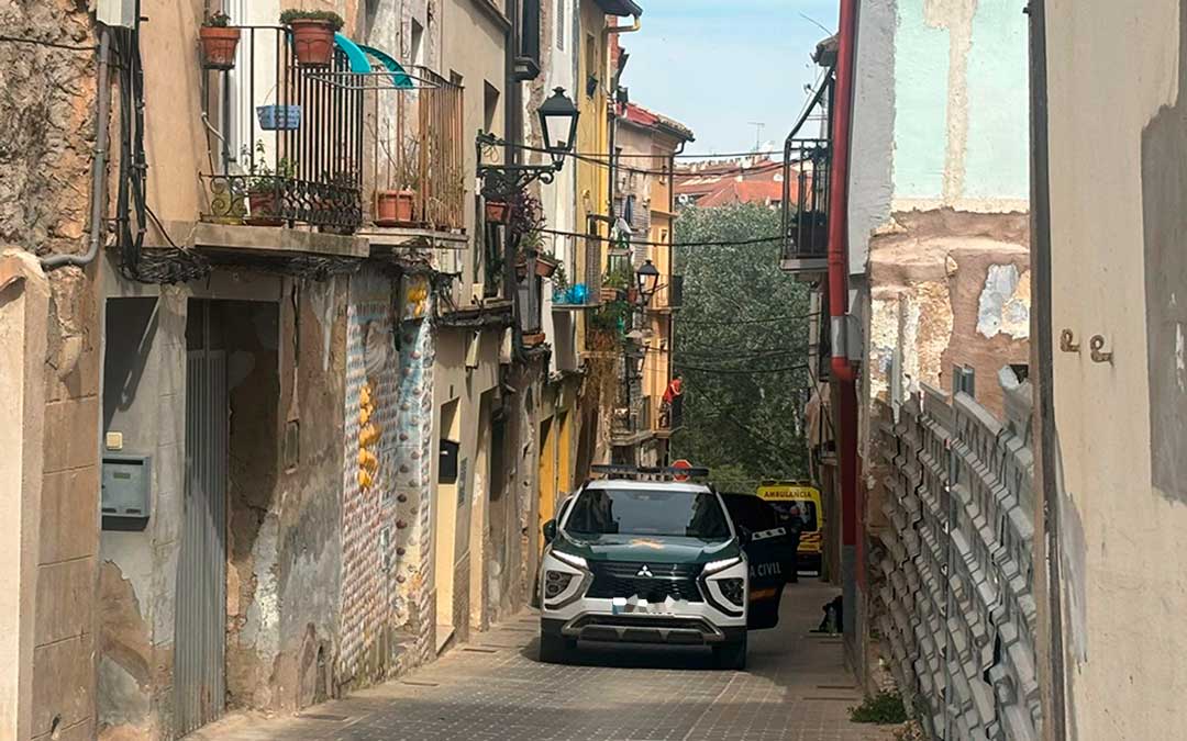 Parte del dipositivo en la calle Trinidad de Alcañiz. / L.C.